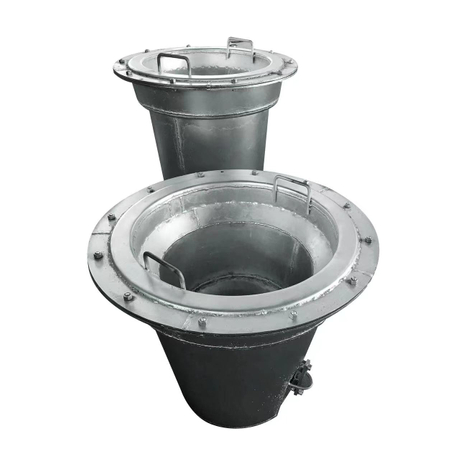 Plastic flower pot .jpg